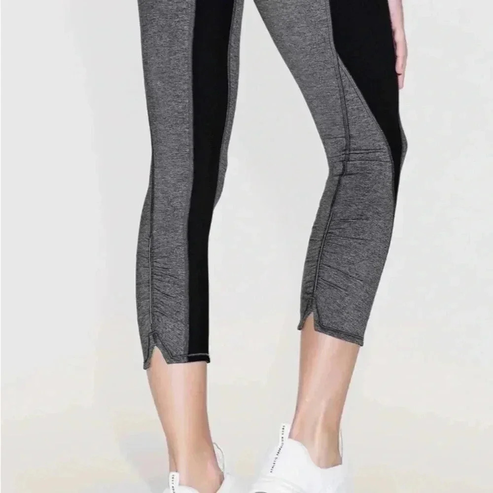 Lululemon On Your  Mark Crop - Picture 2 of 8